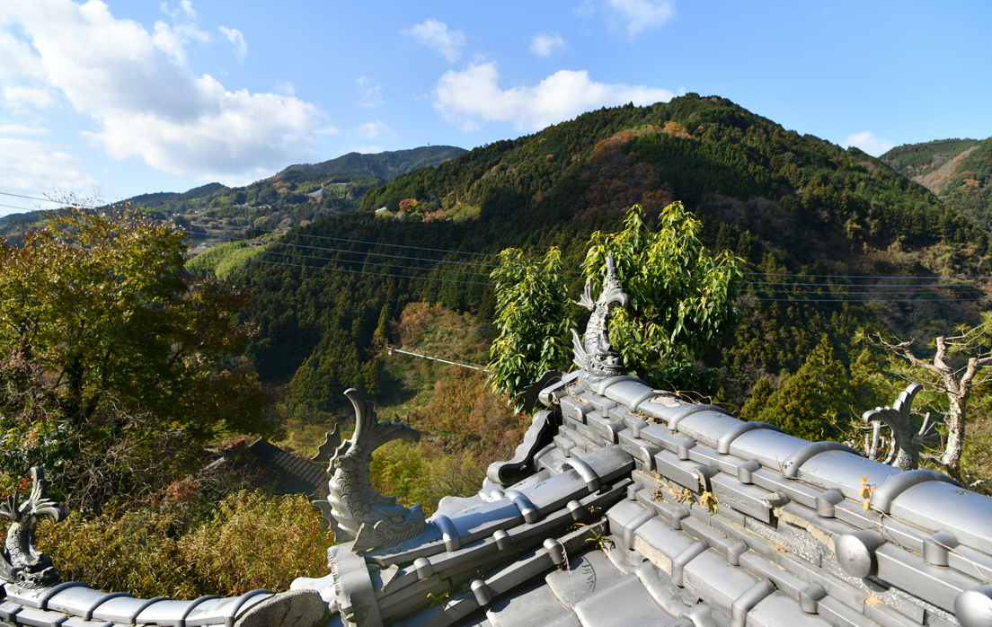 伊予市・中山の山里に佇む、絶景の隠れ家屋敷